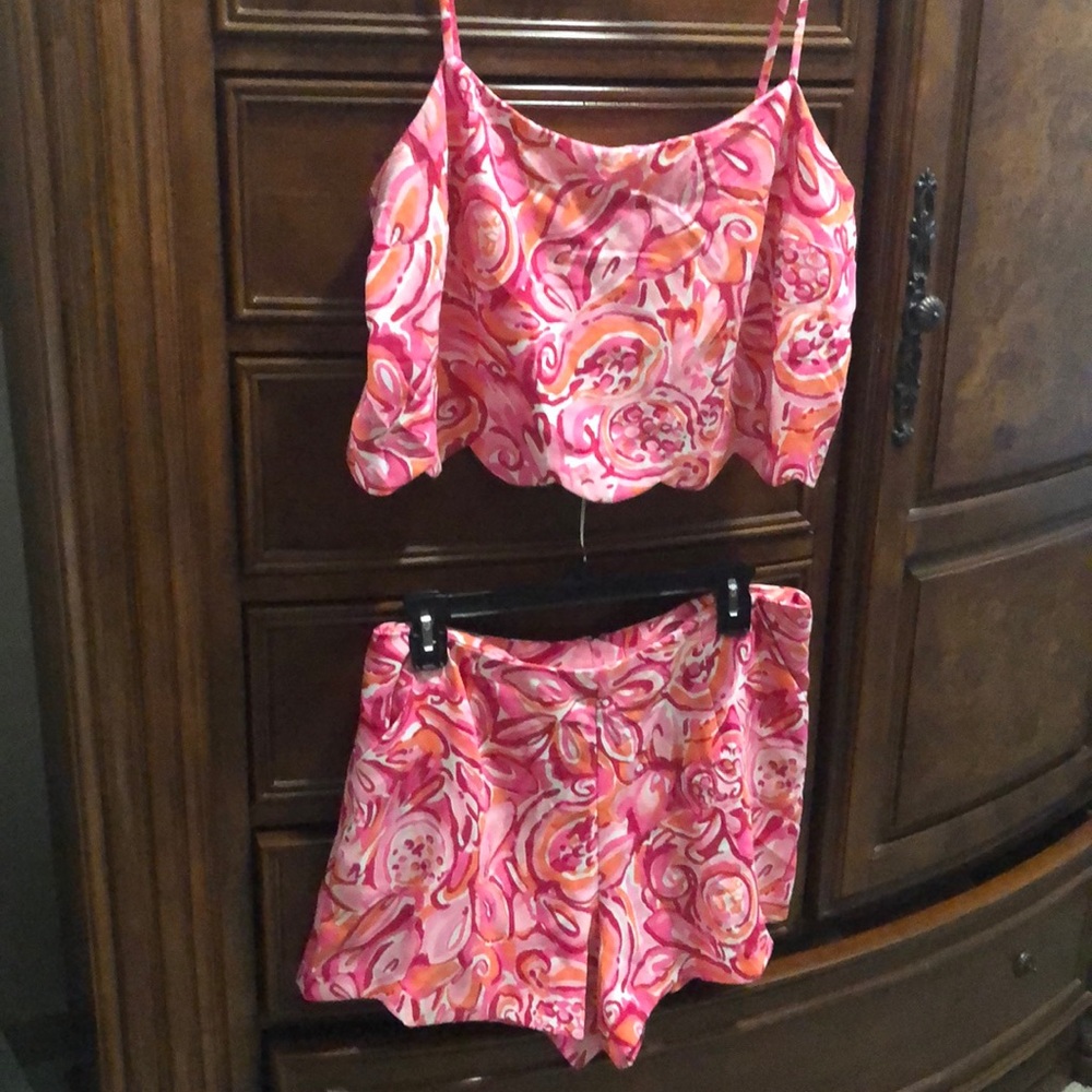 Lilly Pulitzer crop top and shorts